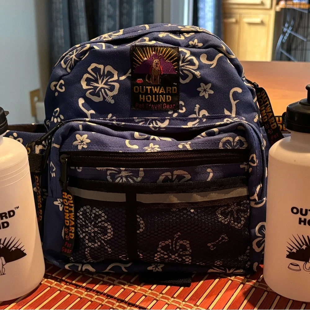 Outward Hound Blue Floral Dog pack
